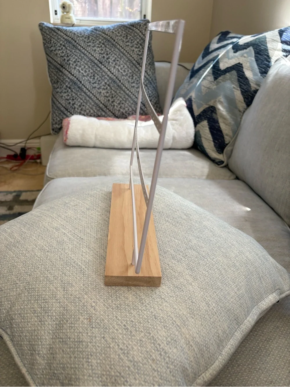 Jewelry Display Stand with Wooden Base - White